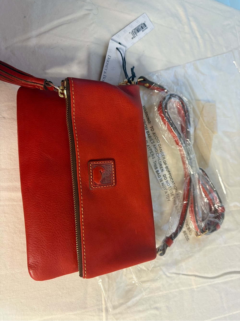 Dooney & Bourke Florentine Red Leather Foldover Clutch Wallet crossbody. - Picture 2 of 5